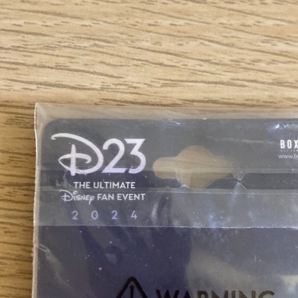 2024 D23 EXPO BOXLUNCH NIGHTMARE BEFORE CHRISTMAS JACK SALLY PICTURE FRAME PIN - Picture 4 of 4